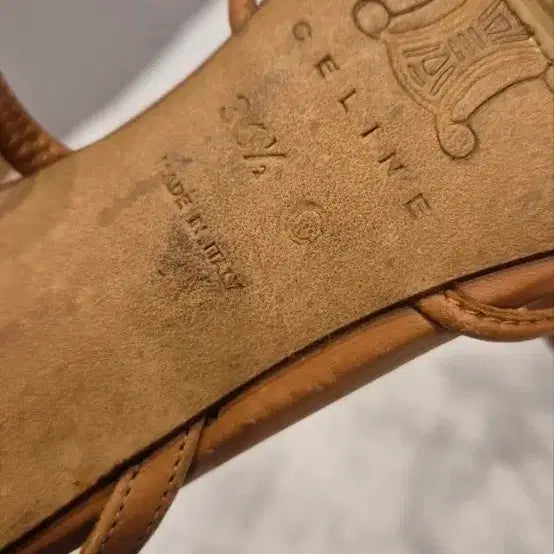[BUNJANG] Celine Leather Sandals 36.5 / 셀린느  가죽  샌들   36반