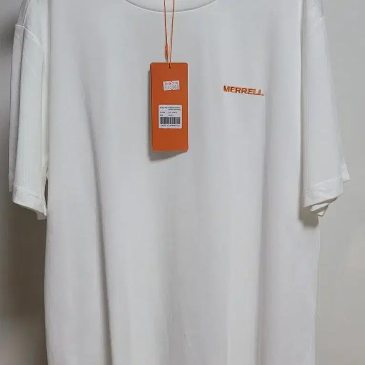 [SOLD OUT] [새상품]머렐 화이트 반팔티 100(L)