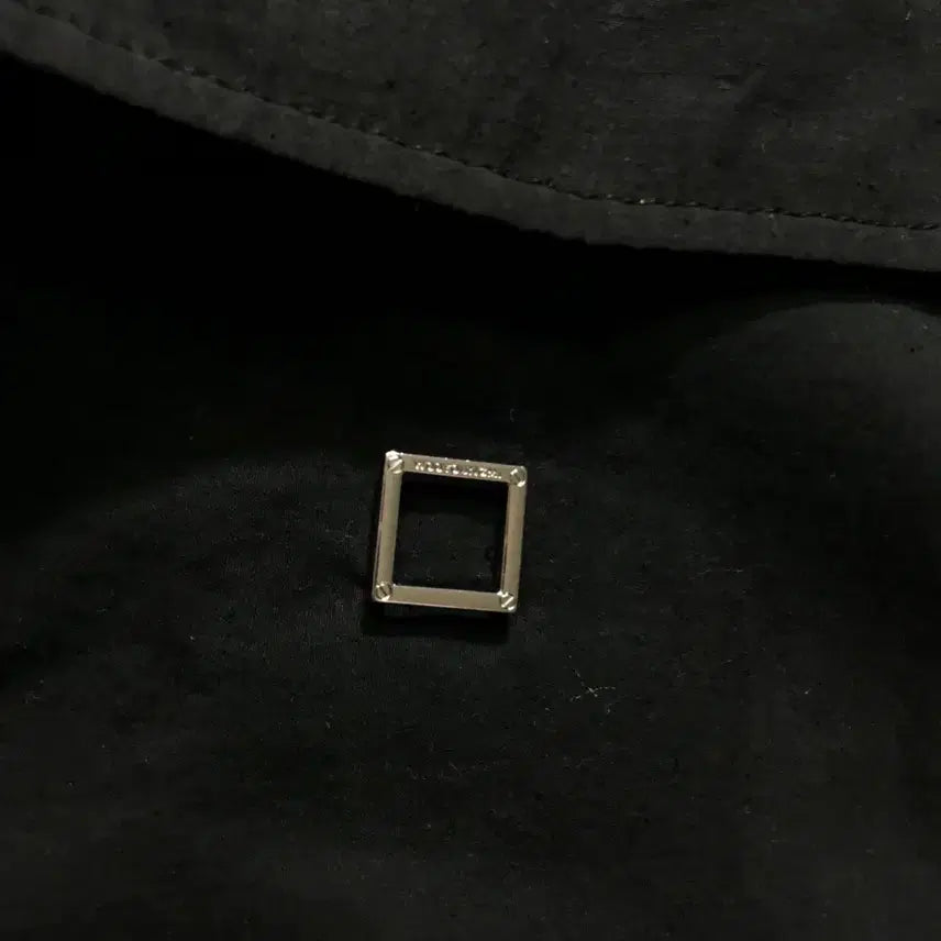 [SOLD OUT] [[48(L), 23FW, A급] 우영미 지퍼 디테일 티셔츠 블랙@215