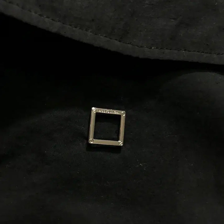 [SOLD OUT] [[48(L), 23FW, A급] 우영미 지퍼 디테일 티셔츠 블랙@215