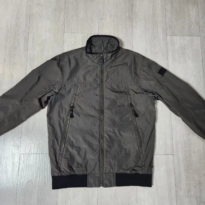 [SOLD OUT] (상태최고)아이더 남성바람막이점퍼(L)100