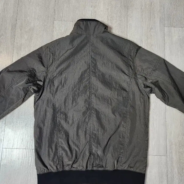[SOLD OUT] (상태최고)아이더 남성바람막이점퍼(L)100
