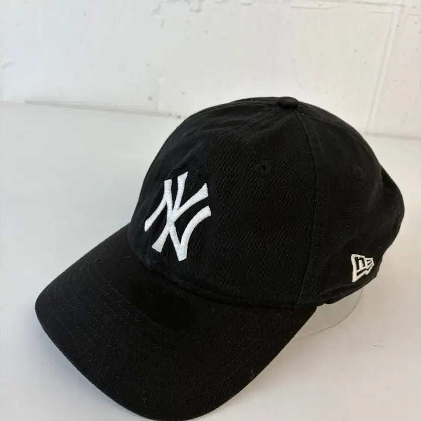 [SOLD OUT] 뉴에라 언스트럭쳐 MLB 뉴욕 양키스 양키즈 워시드 코튼 볼캡