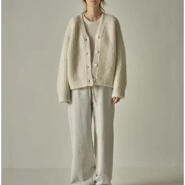 [SOLD OUT] 파사드패턴 여성 클라우드 알파카 가디건 S