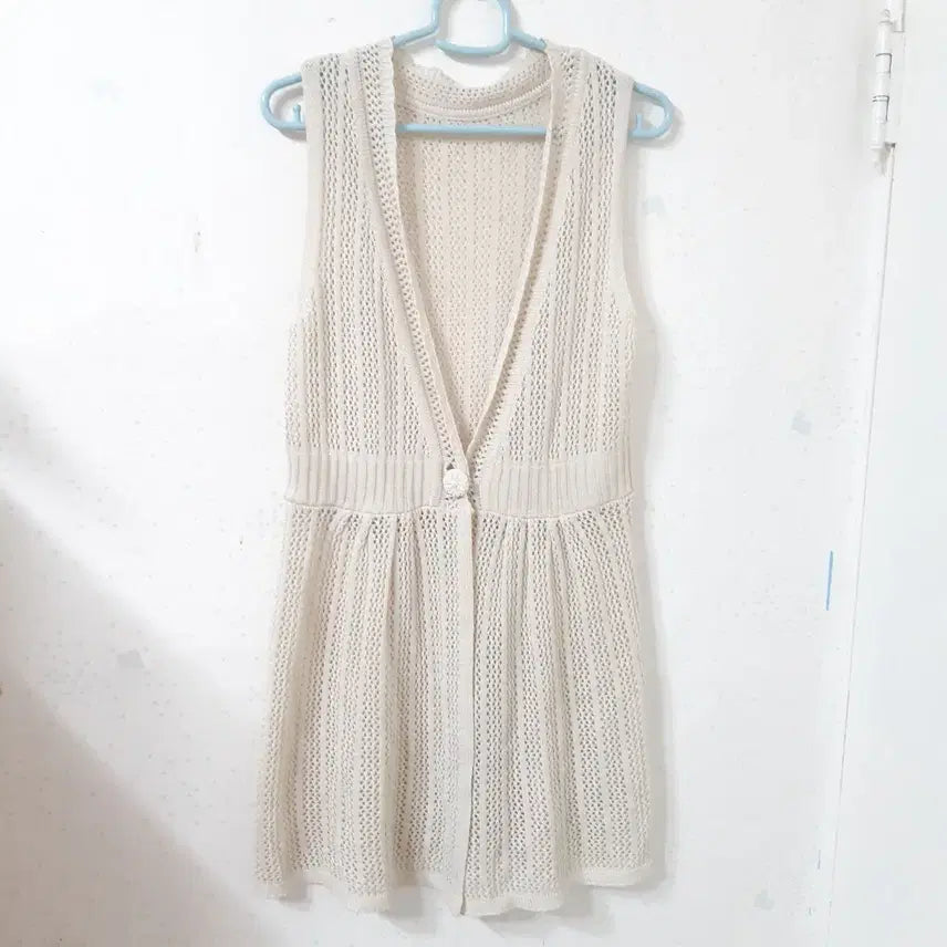 [BUNJANG] Ivory Knit Long Vest Cardigan / 아이보리 니트 롱 조끼 가디건