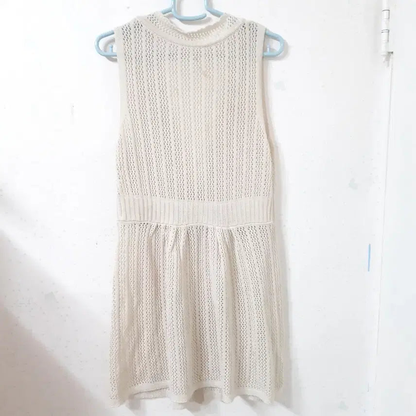 [BUNJANG] Ivory Knit Long Vest Cardigan / 아이보리 니트 롱 조끼 가디건