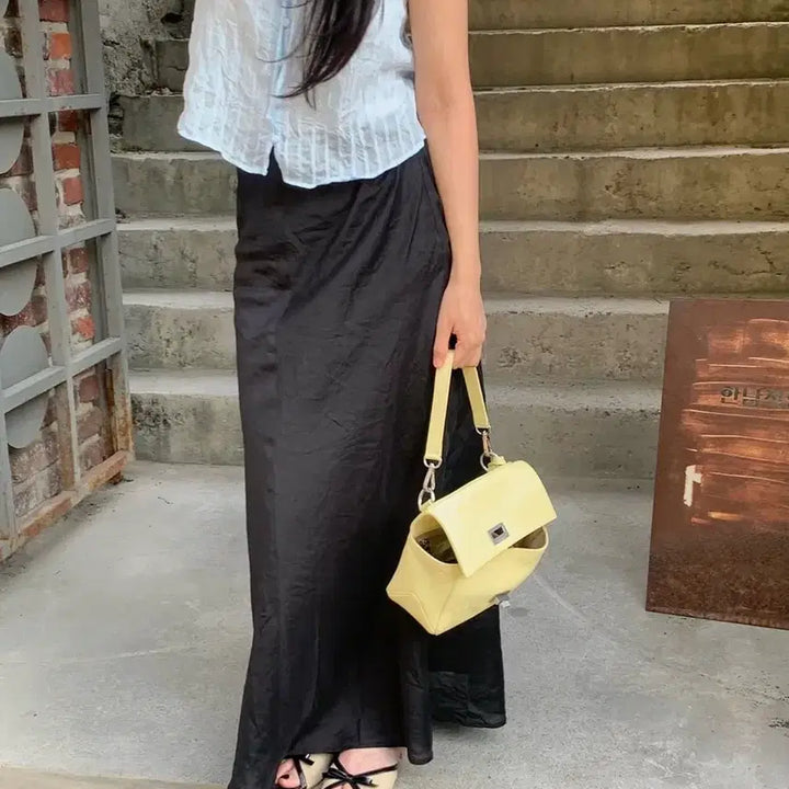 [BUNJANG] Zara Embroidered Sleeveless Blouse / 자라 자수 나시 블라우스