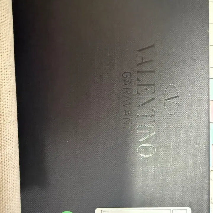 [SOLD OUT] 발렌티노 VLTN 반지갑 블랙