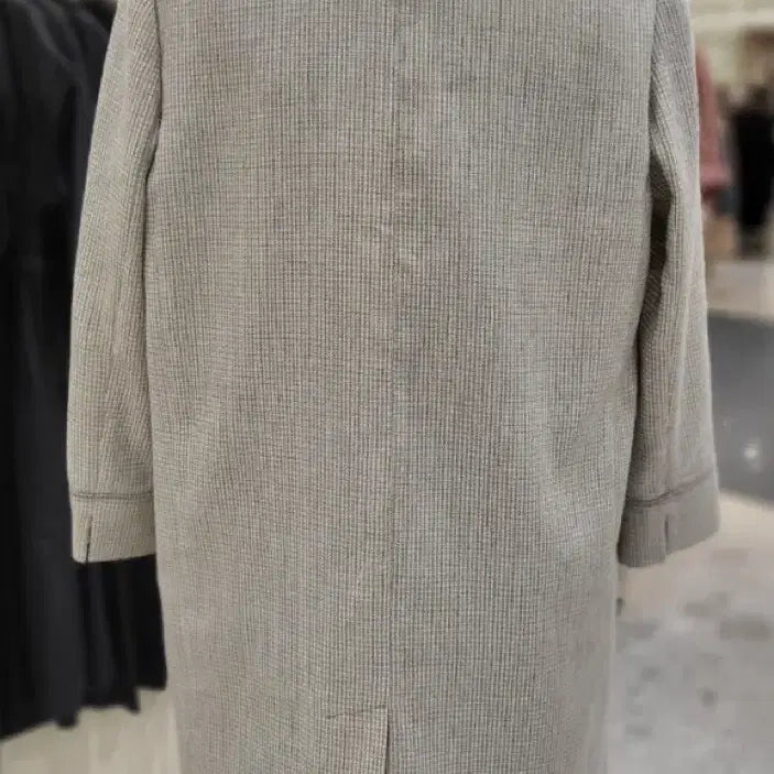 [SOLD OUT] 더레노마 마혼방 체크카라넥 하프 자켓 23SS