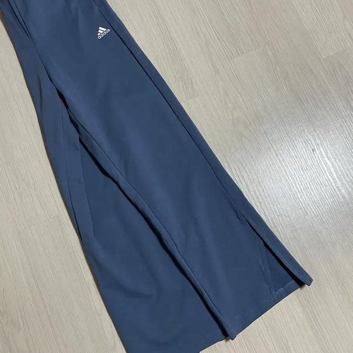 [SOLD OUT] (새제품) adidas아디다스 스포츠웨어 트레이닝 팬츠 바지 S