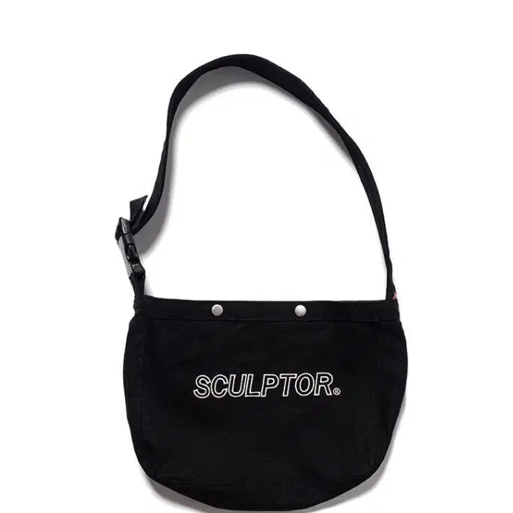 [BUNJANG] SCULPTOR Big Buckle Messenger Bag - Black / 스컬프터(SCULPTOR) 빅 버클 메신저백 - 블랙