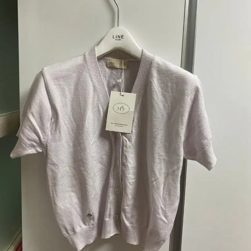 [SOLD OUT] [택있는새제품] 언더비 Eve 가디건 정가 2만8천원  -> 단돈