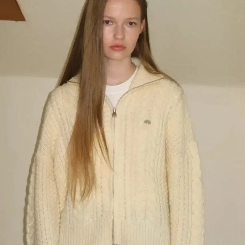 [BUNJANG] Somewherebut Better Ivory Cable Knit Full Zip Up / 썸웨어버터 아이보리 케이블 니트 풀 집업 아이보리
