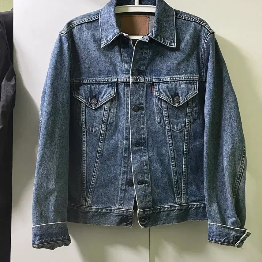 [SOLD OUT] 90s Jpn Lvc 557xx 복각 3세대 데님 트러커 자켓