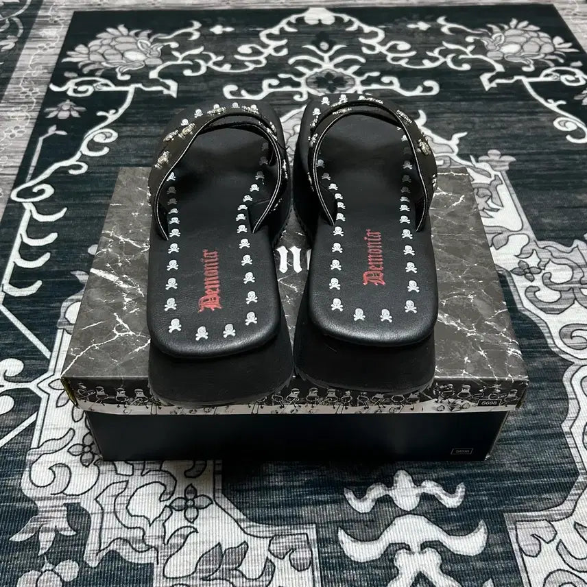 [BUNJANG] Demonia Skull Sandals Platform Slippers Gothic Punk / 데모니악 해골 샌들 굽 슬리퍼 펑크 고스 고딕