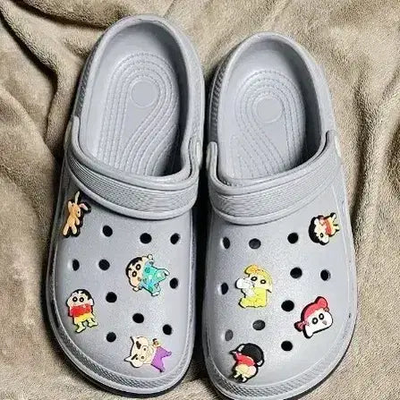 [BUNJANG] Crayon Shin-chan Jibbitz Slippers / 회색/네이비 짱구 지비츠 슬리퍼