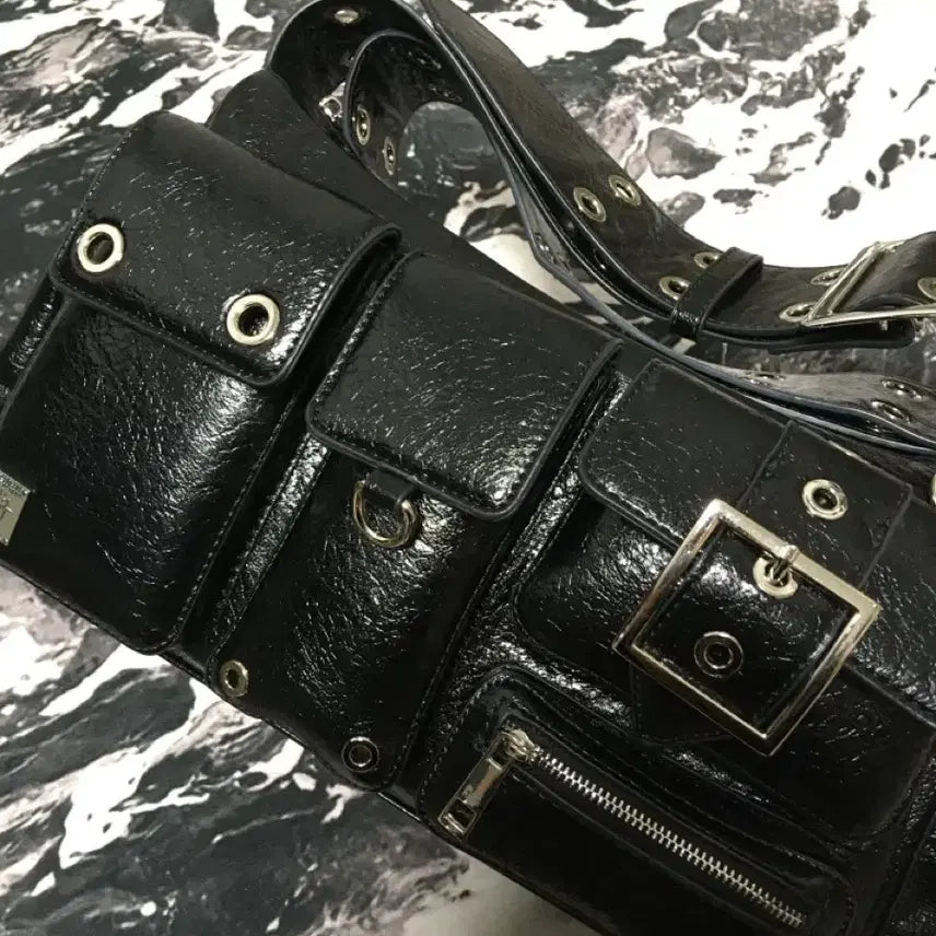 [BUNJANG] Fortress Bag Black / 블랙퍼플 포트리스 백 Fortress Bag_Black