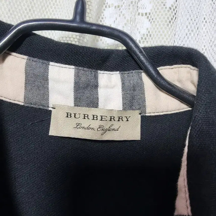 [SOLD OUT] 버버리 블랙 긴팔 폴로티셔츠