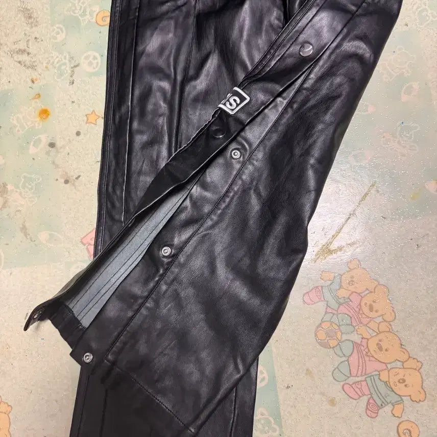 [BUNJANG] Adidas Adibreak Leather Pants / 아디다스 아디브레이크 레더 팬츠