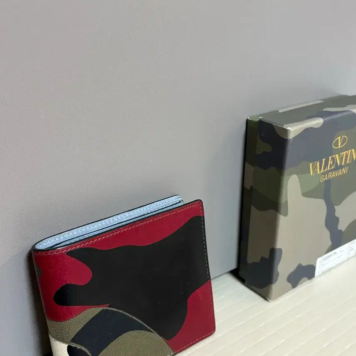 [BUNJANG] Valentino Camouflage Bifold Wallet / 발렌티노 카모플라쥬 반지갑