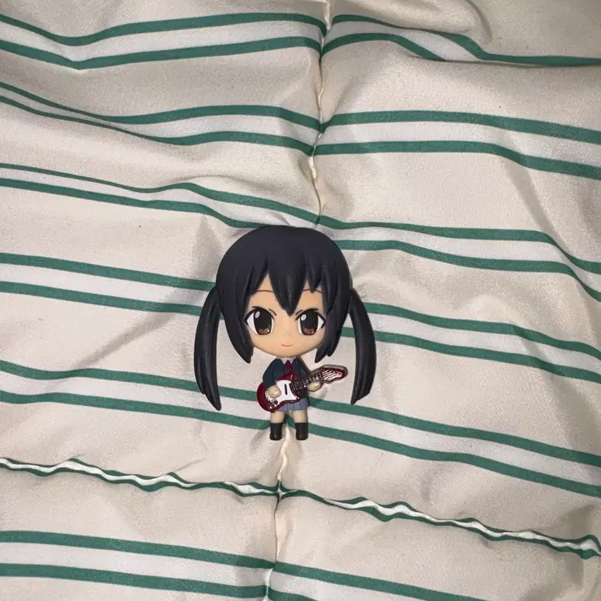[BUNJANG] K-ON Azusa Mini Magnet Figure / 고전)) 케이온 아즈사 미니자석 피규어