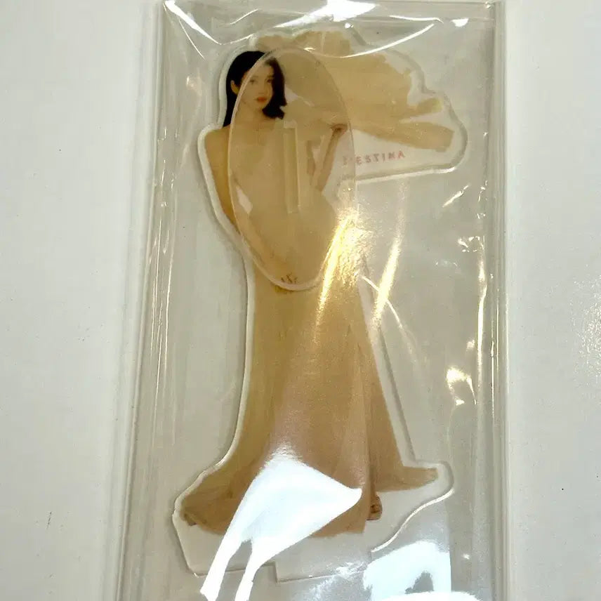 [SOLD OUT] [매물없음] 아이유 제이에스티나 아크릴 스탠드