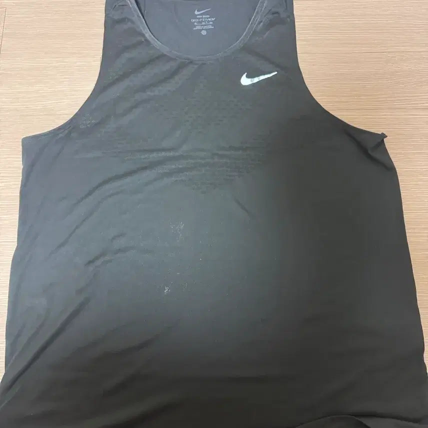 [SOLD OUT] 나이키 스트라이드 러닝 싱글렛 XL
