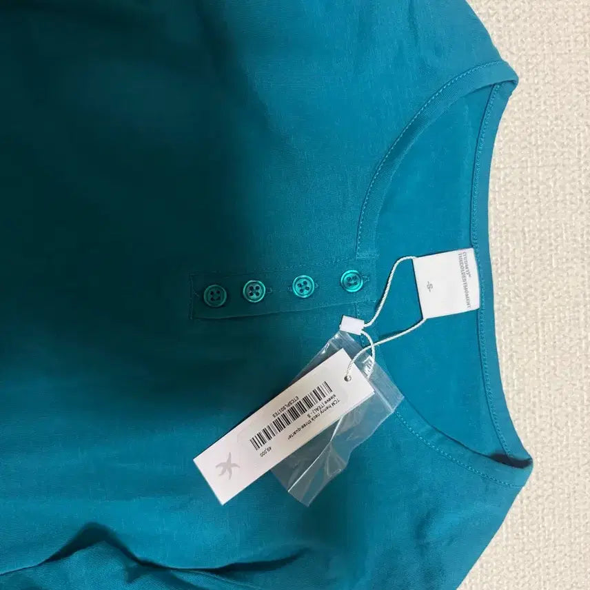 [SOLD OUT] 더콜디스트모먼트 헨리넥 칠부 티셔츠