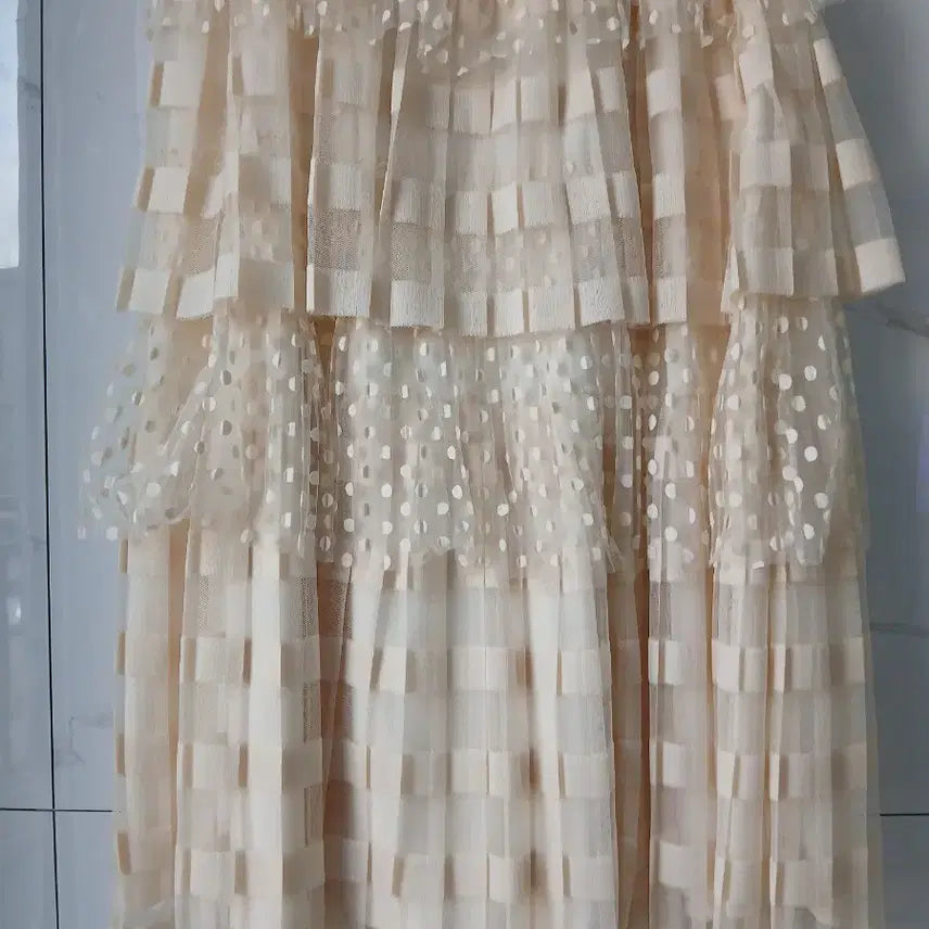 [SOLD OUT] 잇미샤 아이보리 캉캉 샤스커트(새것)