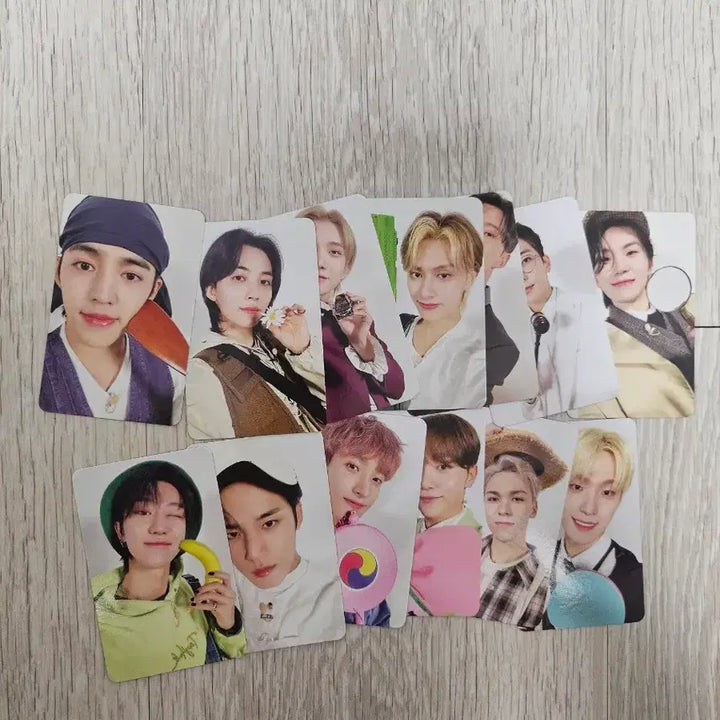 [BUNJANG] Seventeen Going Magazine Vol. 2 Photocard Set / 세븐틴 고잉 매거진 잡지 vol. 2 포카 포함