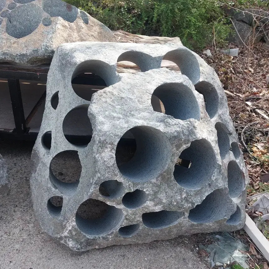 [BUNJANG] Garden Decoration Piercing Stone / 정원장식품 관통석 화단연출용