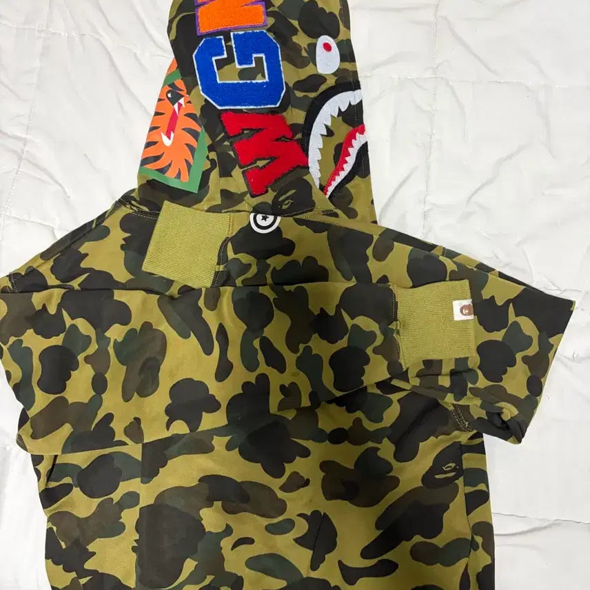 [BUNJANG] BAPE Green Camo Hoodie Jacket / 베이프 녹계 M(마지막가격)