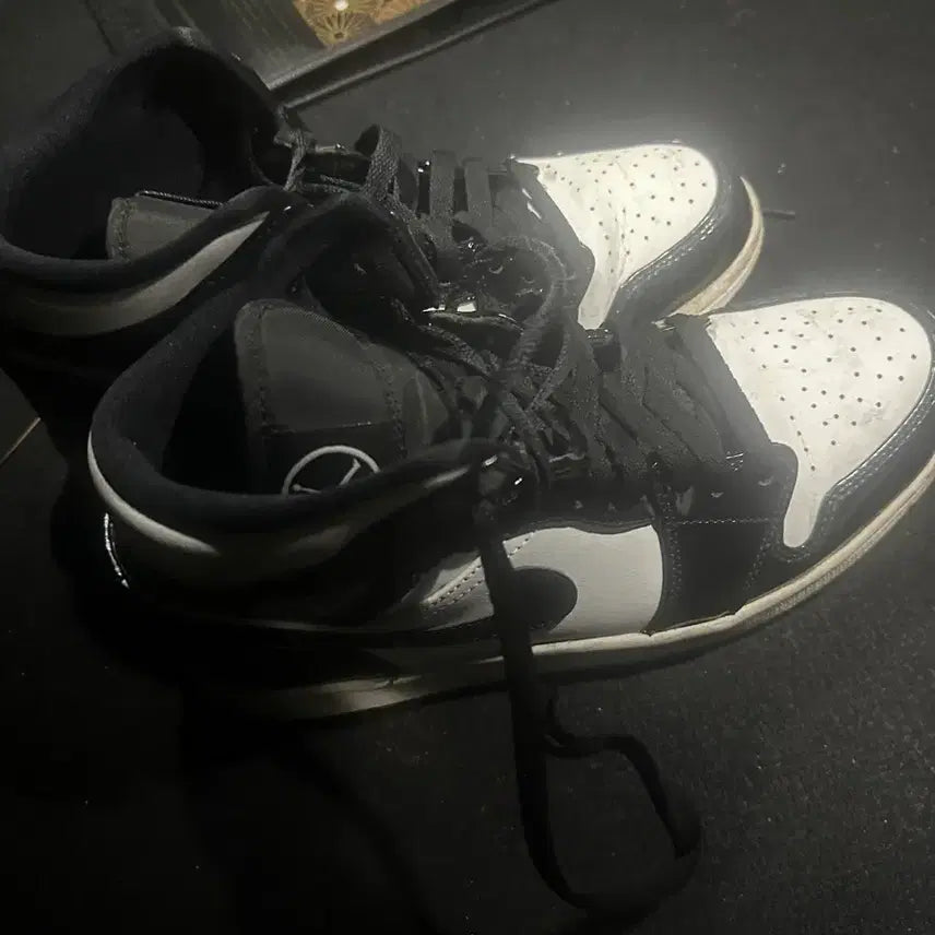 [BUNJANG] Nike Jordan 1 High Sneakers / 나이키 조던 1 하이 265