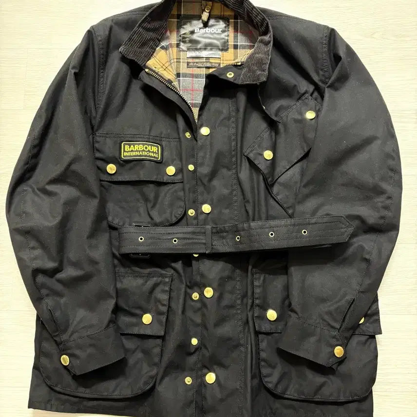 [SOLD OUT] 바버 인터내셔널 A7 왁스 자켓 블랙 42