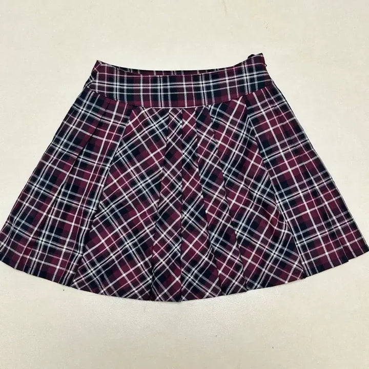 [BUNJANG] Assorted Tops and Skirts / [전부 4,000원씩] 새상품 옷 처분