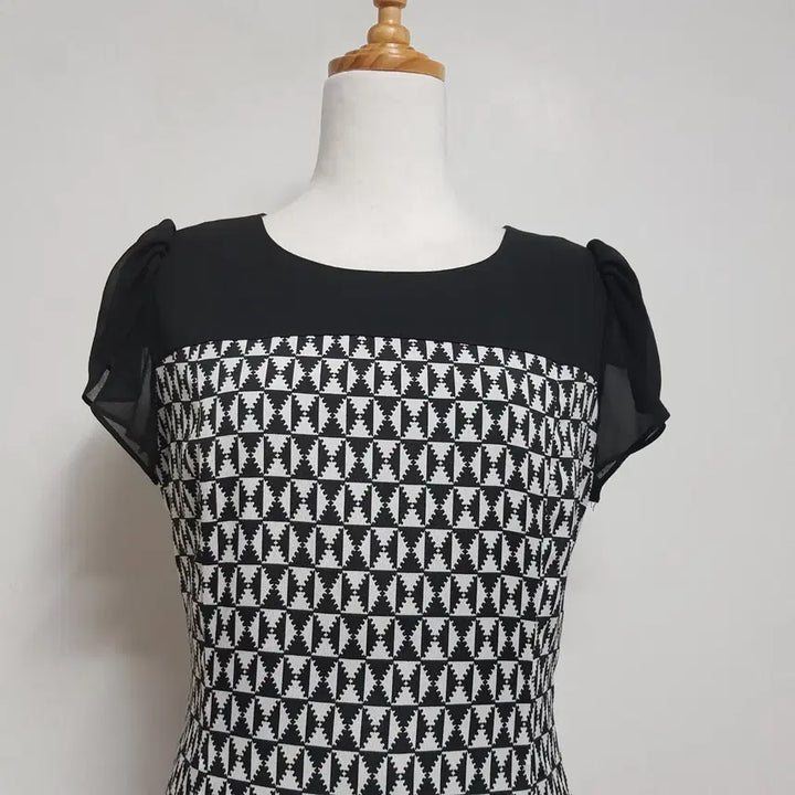 [BUNJANG] SUBI Free Size Black Dress / 4677/SUBI 여 free사이즈 블랙원피스/내옷방
