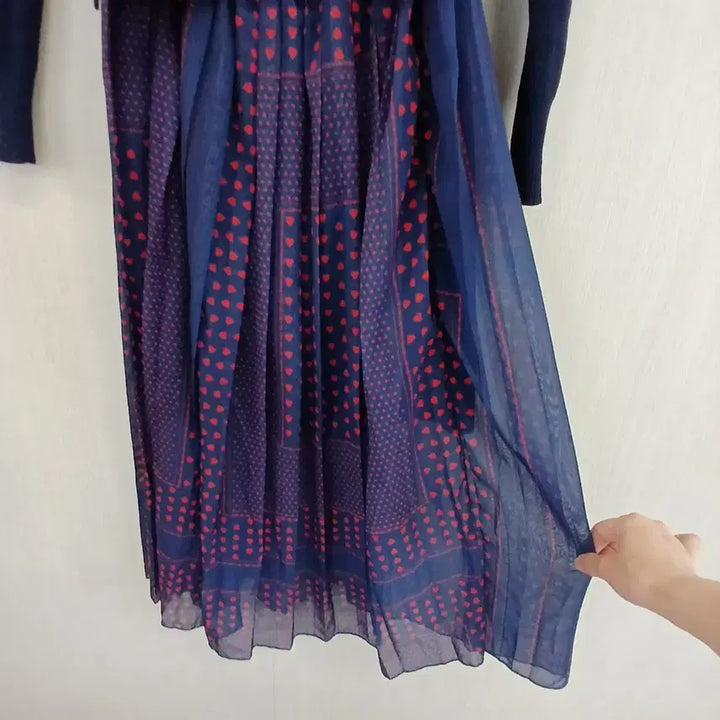[BUNJANG] Navy Knit Top and Dot Long Skirt Set / 네이비 니트 상의 + 도트 롱 스커트 세트