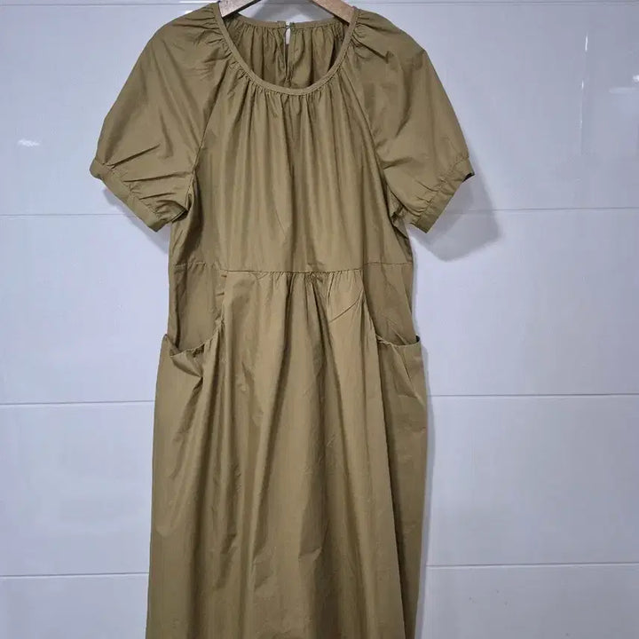 [BUNJANG] Khaki Pocket Midi Dress / 카키색 반팔 포켓 원피스55-66