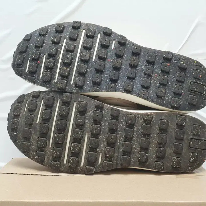 [SOLD OUT] 나이키 와플 원 프리미엄 운동화 275