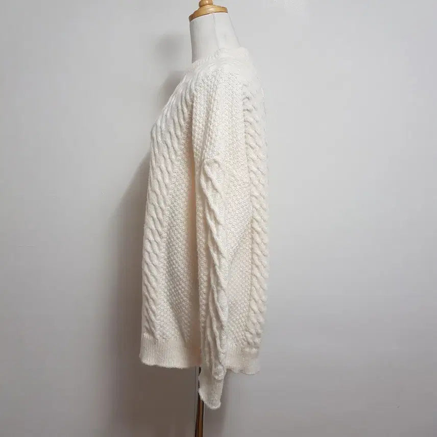 [BUNJANG] PRESENT Ivory Knit Sweater / 4691/PRESENT 여 free사이즈 아이보리니트/내옷방