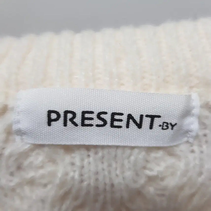 [BUNJANG] PRESENT Ivory Knit Sweater / 4691/PRESENT 여 free사이즈 아이보리니트/내옷방
