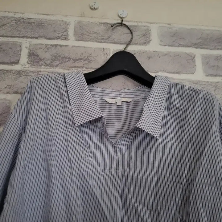 [SOLD OUT] 올리브데올리브 스트라이프 셔츠/알뜰한여우