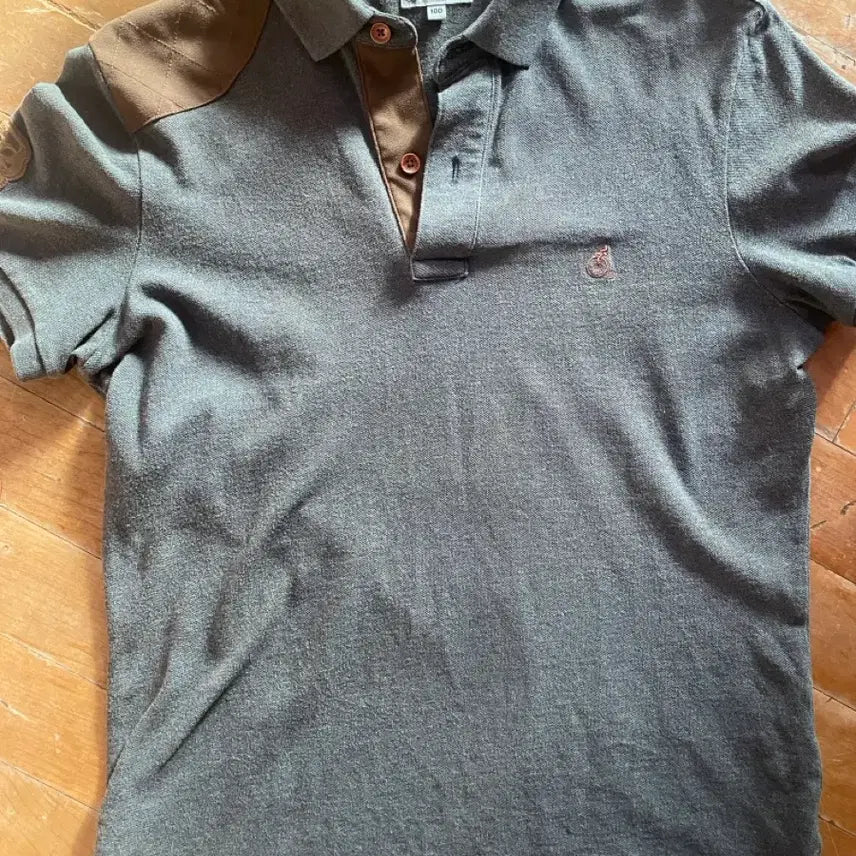 [SOLD OUT] 빈폴 헌팅 스타일 카키색 폴로티 100