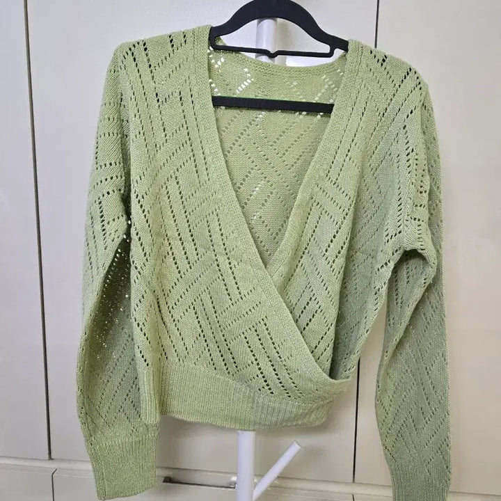[BUNJANG] Pistachio Green Wrap Knit Cardigan / 피스타치오 그린 랩 니트 가디건