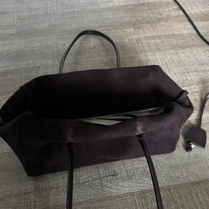[BUNJANG] Ostkaka Suede Robe Shoulder Bag Tan Brown / 오스트카카 가방
