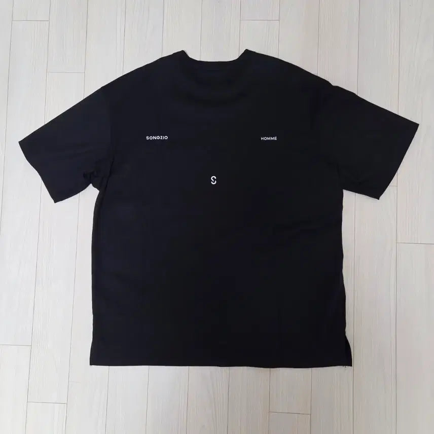 [SOLD OUT] 송지오옴므 블랙 반팔 티셔츠