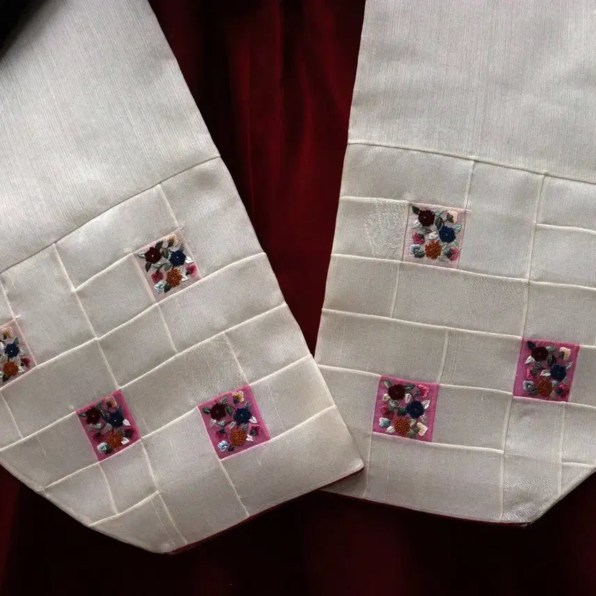 [BUNJANG] Traditional Korean Silk Embroidered Hanbok / 본견한복 손자수한복 여성한복 혼주한복 전통한복  66 M/창고갤러리