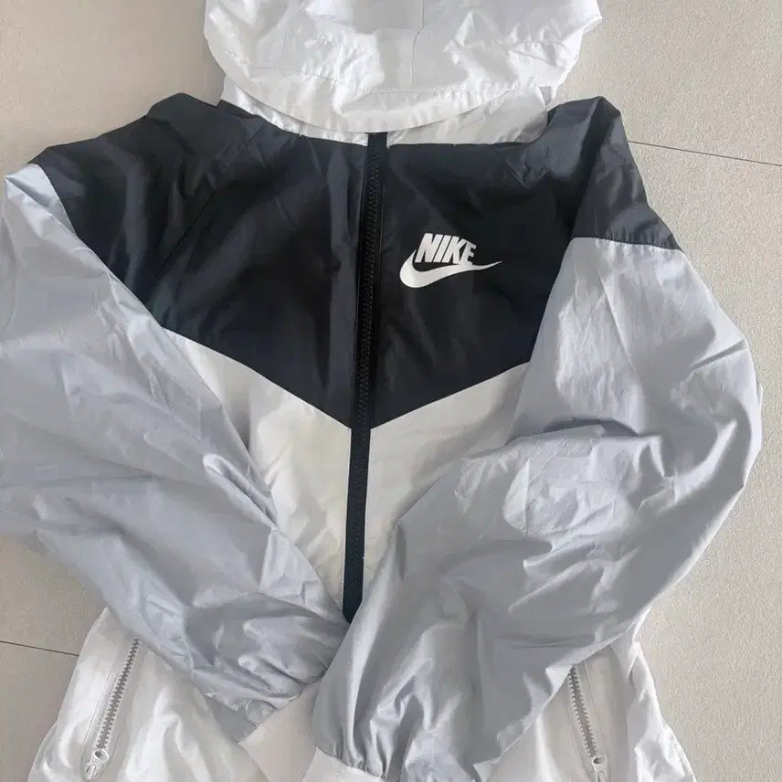 [BUNJANG] Nike Windbreaker Jacket / 나이키 바람막이 팔아요