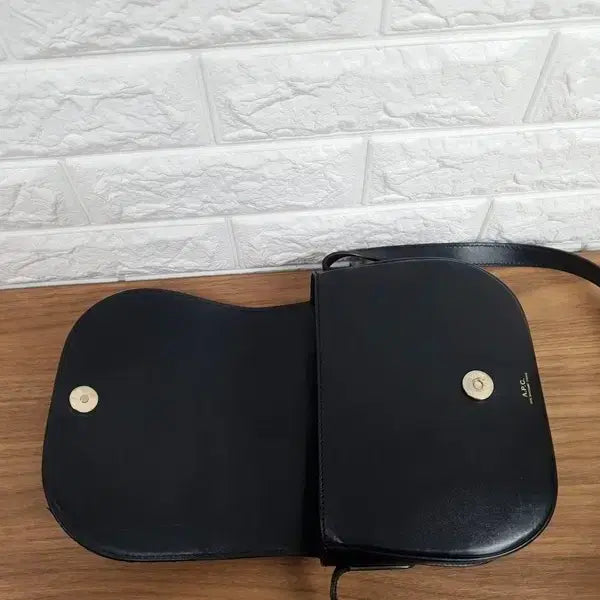 [BUNJANG] A.P.C. Mini Crossbody Bag / 아페쎄(A.P.C.) 미니 크로스백