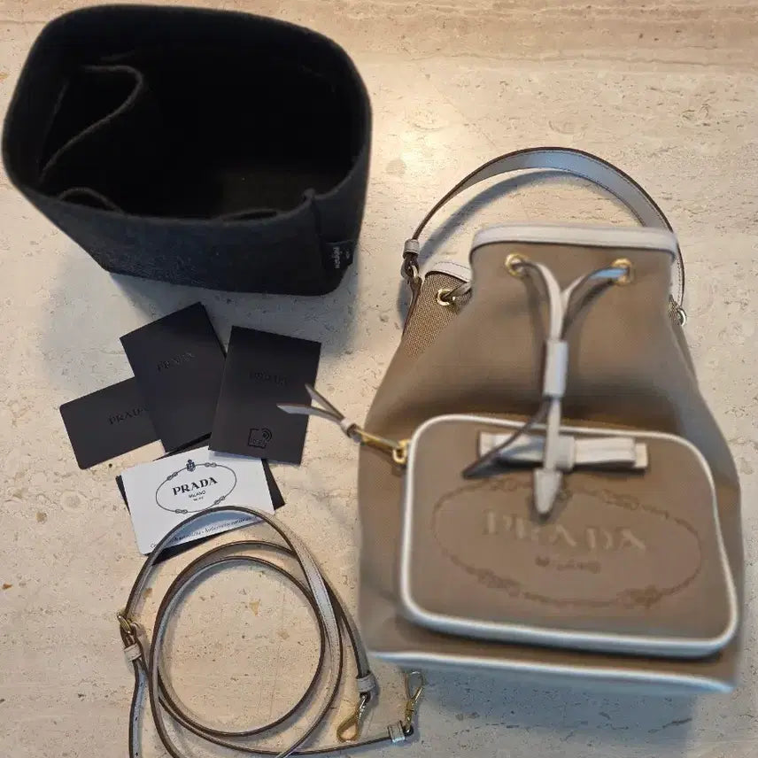 [BUNJANG] Prada Jacquard Bucket Bag / 프라다 자카드 버킷백